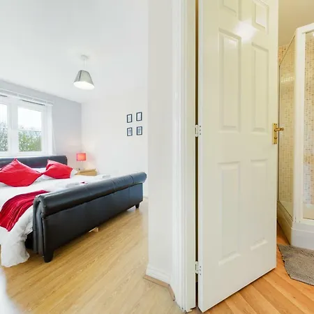 Luxury In Filton With Free Parking